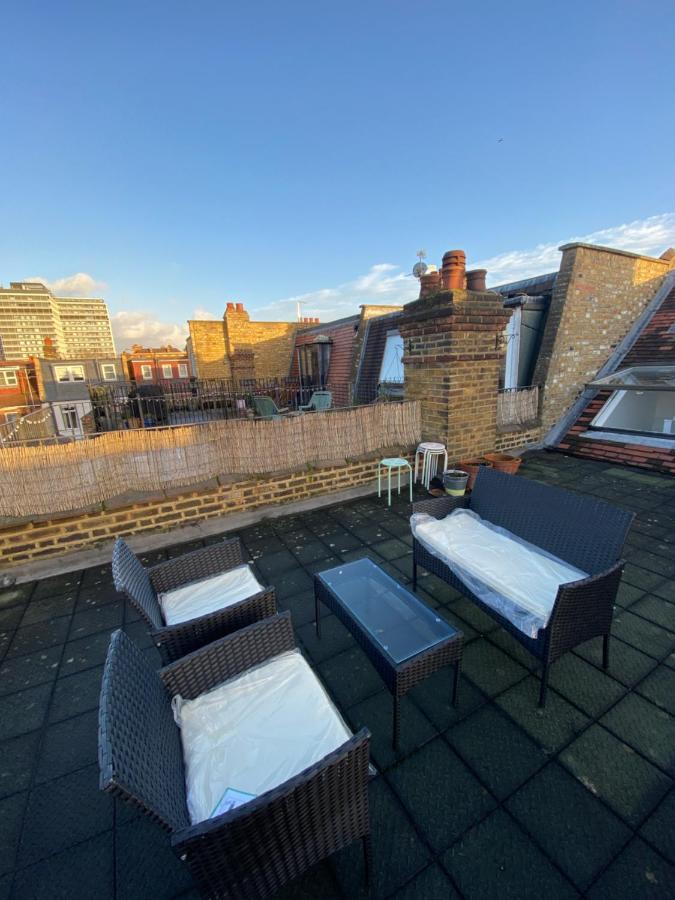 Lovely 3 Bedroom Maisonette With Private Roof Terrace In Hammersmith London Eksteriør billede