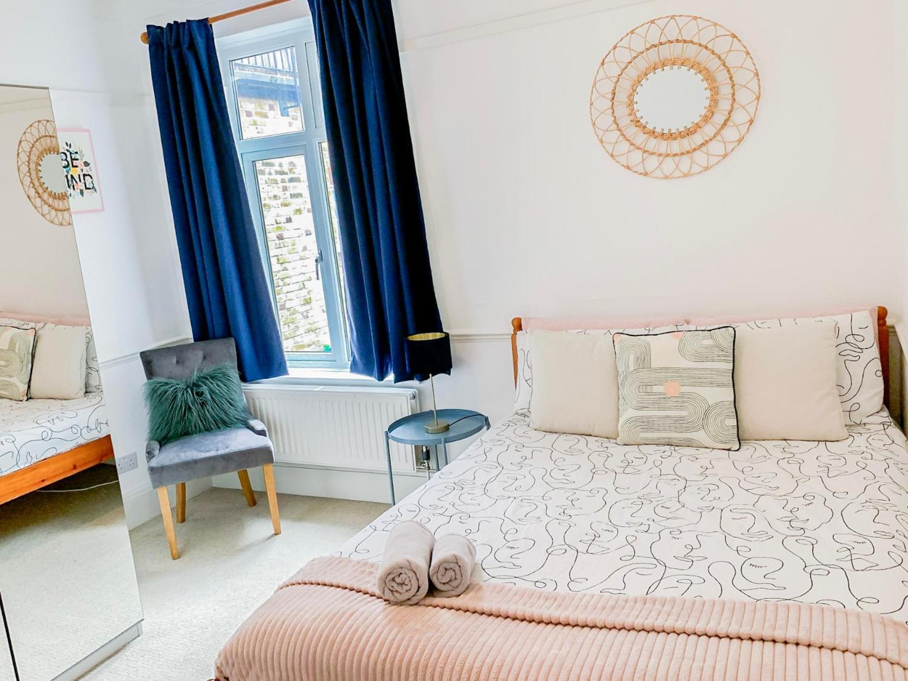 Lovely 3 Bedroom Maisonette With Private Roof Terrace In Hammersmith London Eksteriør billede