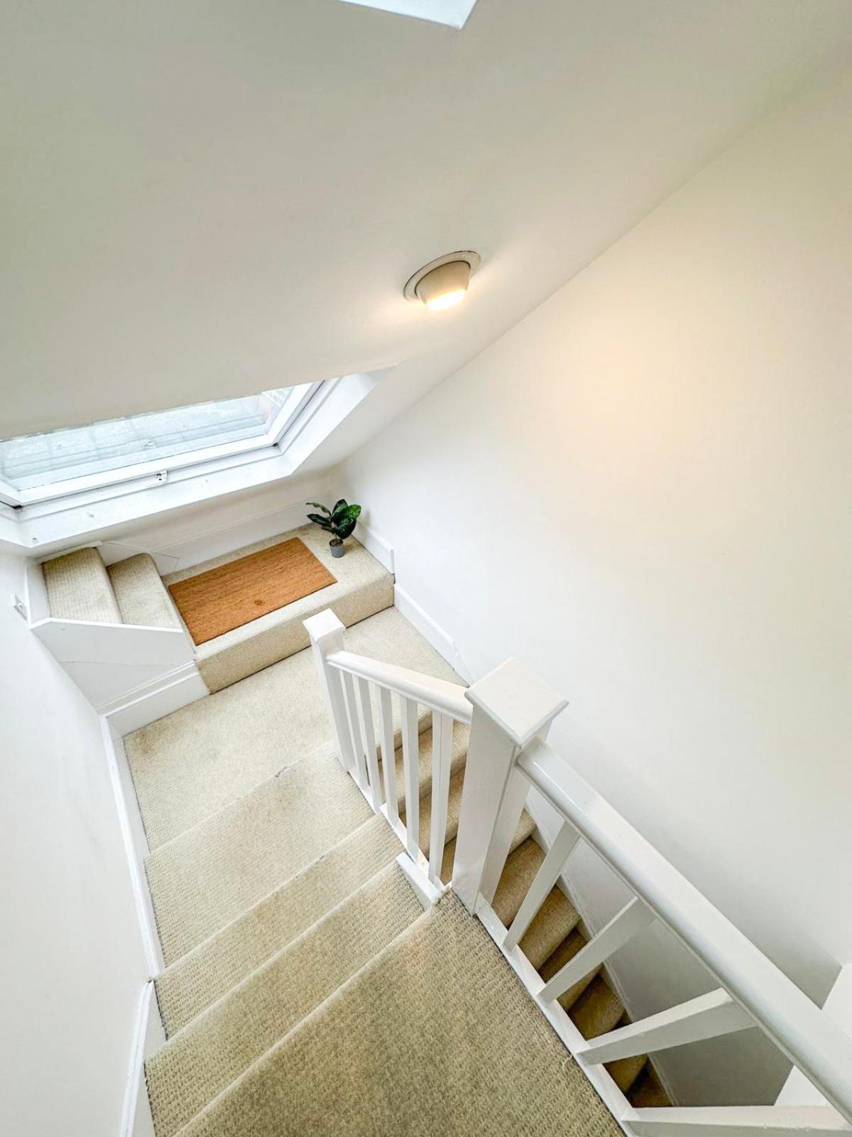 Lovely 3 Bedroom Maisonette With Private Roof Terrace In Hammersmith London Eksteriør billede