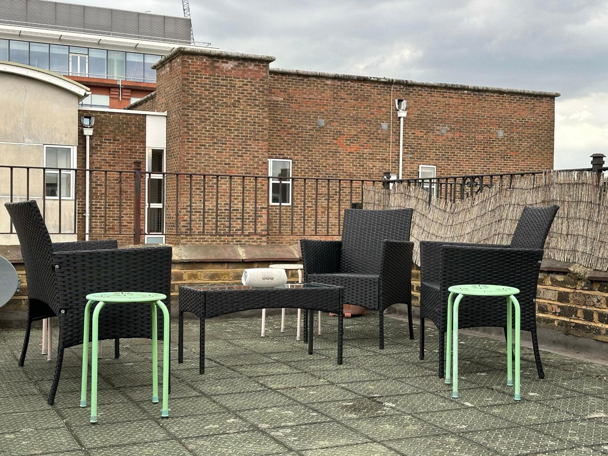 Lovely 3 Bedroom Maisonette With Private Roof Terrace In Hammersmith London Eksteriør billede