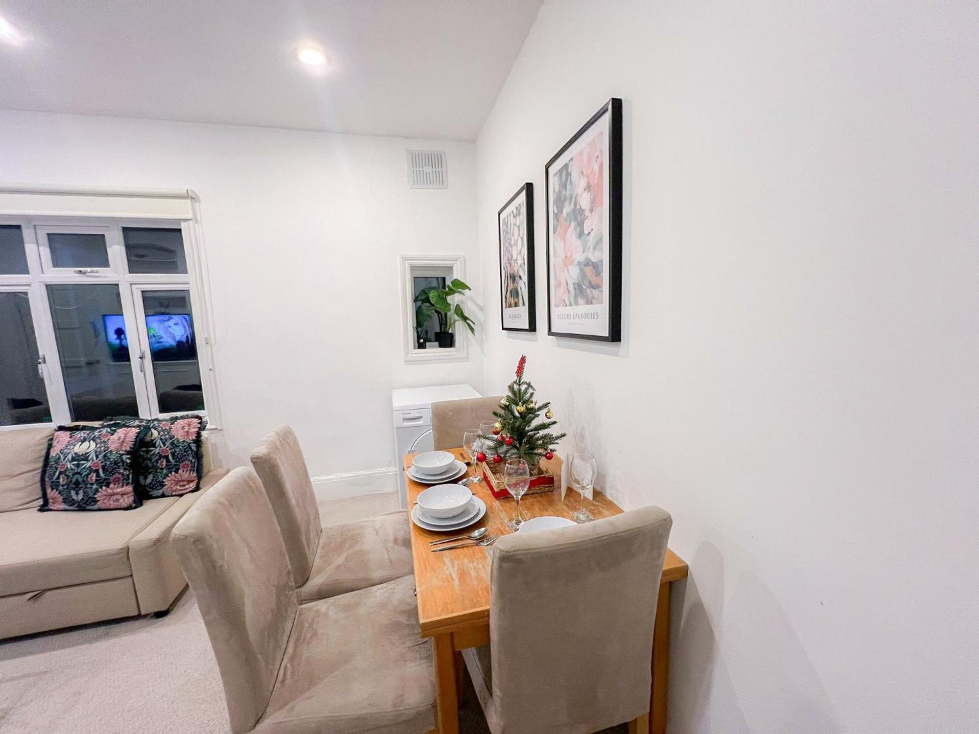 Lovely 3 Bedroom Maisonette With Private Roof Terrace In Hammersmith London Eksteriør billede